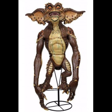NECA - Gremlins: Brown Gremlin 30 inch Stunt Puppet Prop Replica NECA - Gremlins: Brown Gremlin 30 inch Stunt Puppet Prop Replica