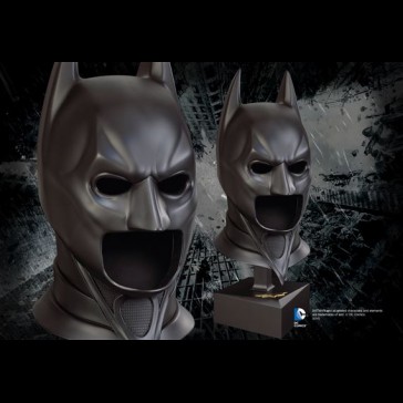 NOBLE COLLECTION - Batman - The Dark Knight Special Edition Full Size Cowl 