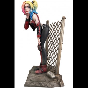 DIAMOND - DC Gallery Harley Quinn DCeased statua DIAMOND - DC Gallery Harley Quinn DCeased statua