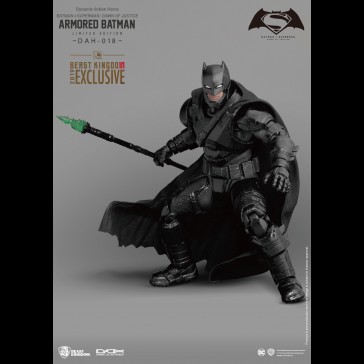 BEAST KINGDOM - DC Comics: Batman vs Superman - Armored Batman Limited Edition Figure
