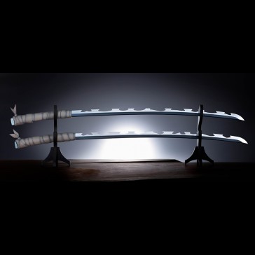 BANDAI - Demon Slayer Nichirin Inosuke Sword Proplica