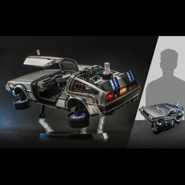 HOT TOYS - Back to the Future 2: DeLorean Time Machine 1:6 Scale Figure