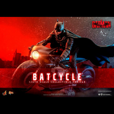 HOT TOYS - DC Comics: The Batman - Batcycle 1:6 Scale Replica