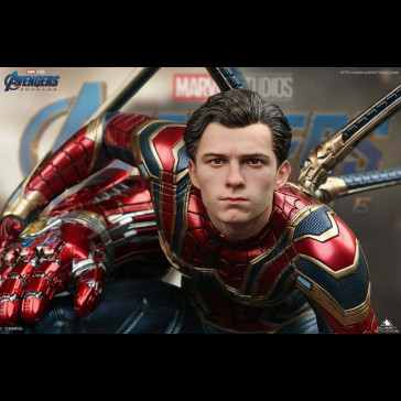 QUEEN STUDIOS DELUXE - Avengers: Endgame Iron Spider-Man 1/4