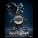 IRON STUDIOS - JLA Snyder's Batman on Batsignal 1/10 Statua