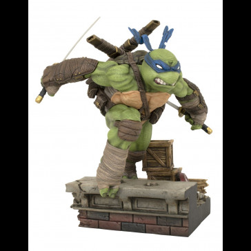 DIAMOND - TMNT Gallery: Leonardo PVC Diorama Statue DIAMOND - TMNT Gallery: Leonardo PVC Diorama Statue