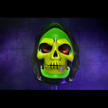 NECA - Masters of the Universe: Skeletor Mask Prop Replica