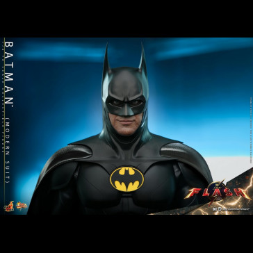 HOT TOYS - DC Comics: The Flash Batman Modern Suit 1:6 Scale Figure