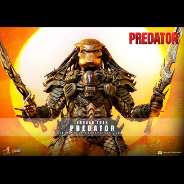 HOT TOYS - Alien vs. Predator Comic Masterpiece Action Figure 1/6 Broken Tusk Predator 35 cm