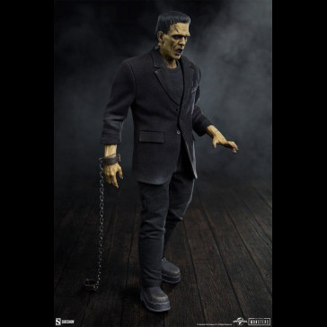 SIDESHOW - Universal Monsters Action Figure 1/6 Frankenstein (Collector Edition) 33 cm